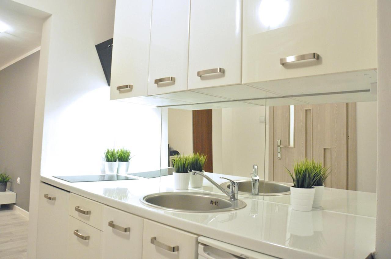 Nice And Comfy Studio Close To Old Town And Metro. Warsawa Bagian luar foto